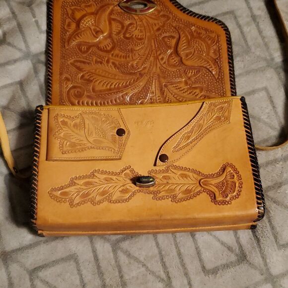 Vintage Hand tooled leather shoulder bag, 6x9 Reversable Amazing Details - Picture 3 of 16